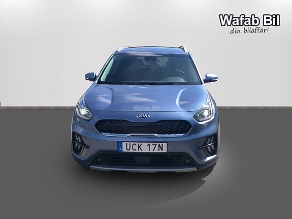 Kia Niro 2 of 5