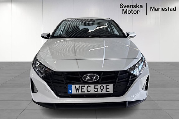 Hyundai i20 2 of 5