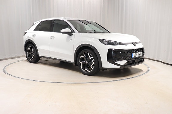 Volkswagen T-Roc 3 of 5