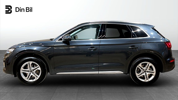 Audi Q5 2 of 5