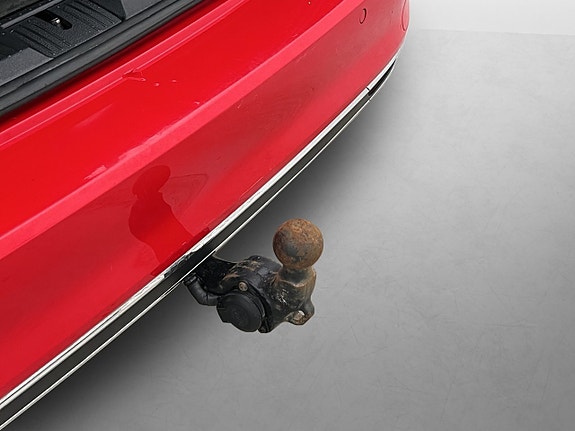 Volkswagen Passat 10 of 30