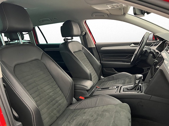 Volkswagen Passat 26 of 30