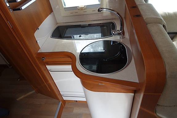 Rapido 650 FF Queensbed/Taksäng 11 of 18