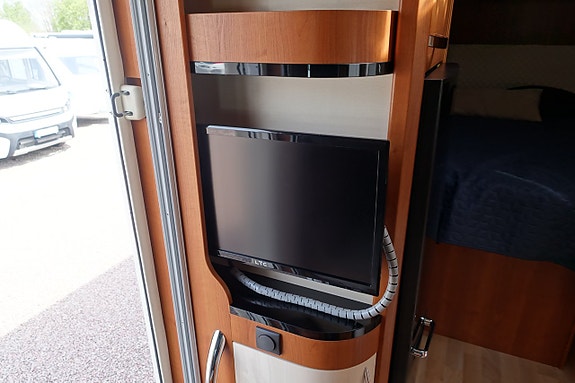 Rapido 650 FF Queensbed/Taksäng 4 of 5