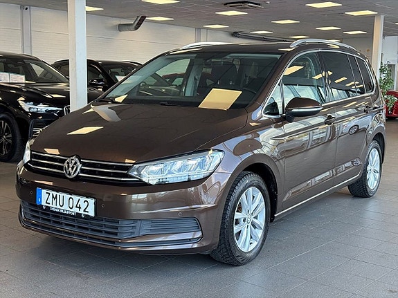 Volkswagen Touran 5 of 5