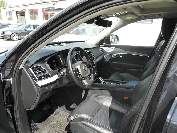 Volvo XC90 5 of 5