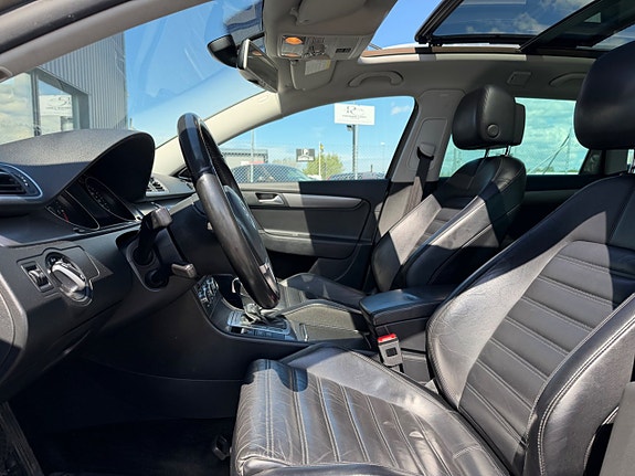 Volkswagen Passat 15 of 18