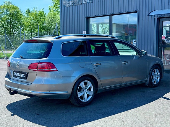 Volkswagen Passat 9 of 18