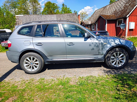 BMW X3 4 of 5