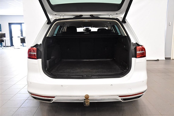 Volkswagen Passat 26 of 26