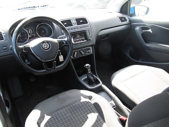 Volkswagen Polo 9 of 13