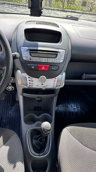 Toyota Aygo 7 of 13