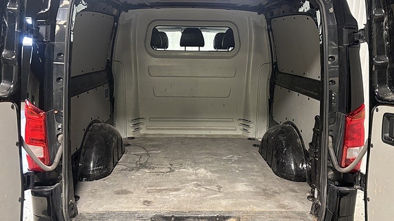 Mercedes-Benz Vito 119 13 of 13