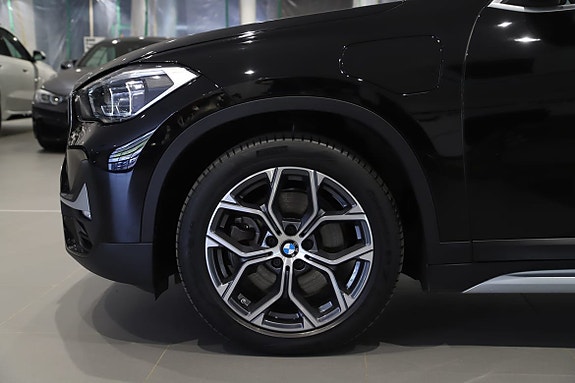 BMW X1 2 of 5