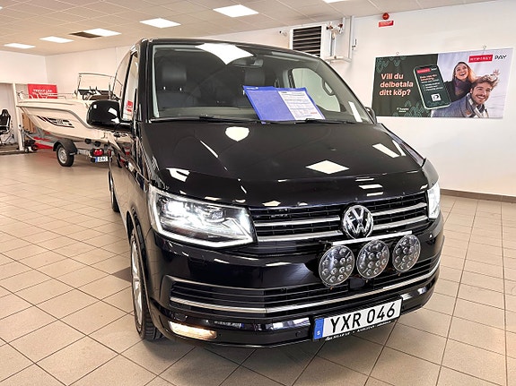 Volkswagen Multivan 14 of 30