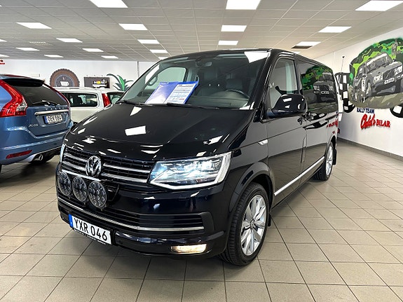Volkswagen Multivan 16 of 30