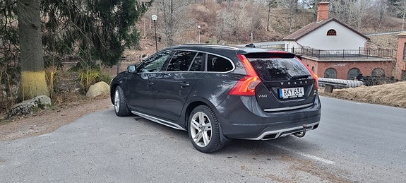 Volvo V60 3 of 5
