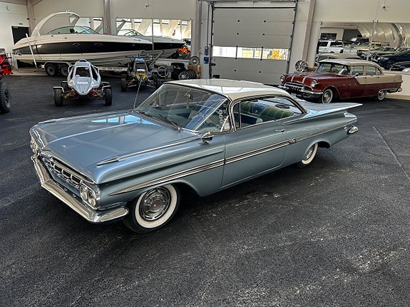 Chevrolet Impala 9 of 22