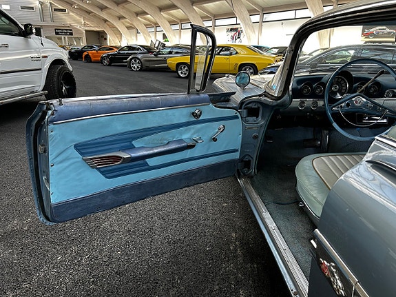 Chevrolet Impala 14 of 22