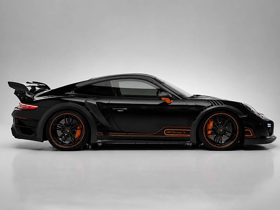 Porsche 911 Turbo S 5 of 5