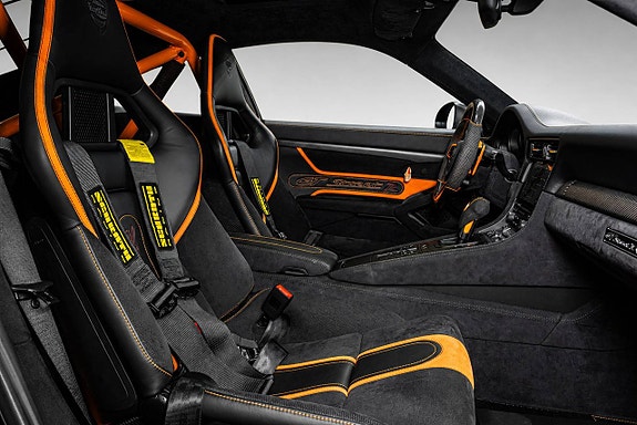 Porsche 911 Turbo S 9 of 15