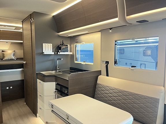 Adria SONIC SUPREME 700 DC (ALDE+Aut 180hk+LÅGMIL+Solcell+Inv+Litium) 13 of 26