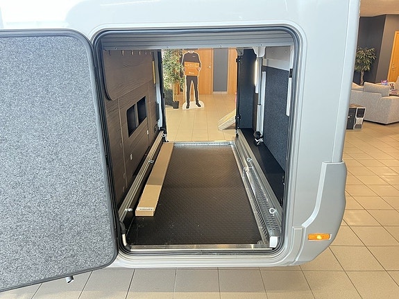 Adria SONIC SUPREME 700 DC (ALDE+Aut 180hk+LÅGMIL+Solcell+Inv+Litium) 8 of 26