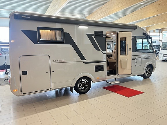 Adria SONIC SUPREME 700 DC (ALDE+Aut 180hk+LÅGMIL+Solcell+Inv+Litium) 4 of 26