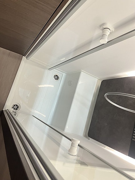 Adria SONIC SUPREME 700 DC (ALDE+Aut 180hk+LÅGMIL+Solcell+Inv+Litium) 22 of 26