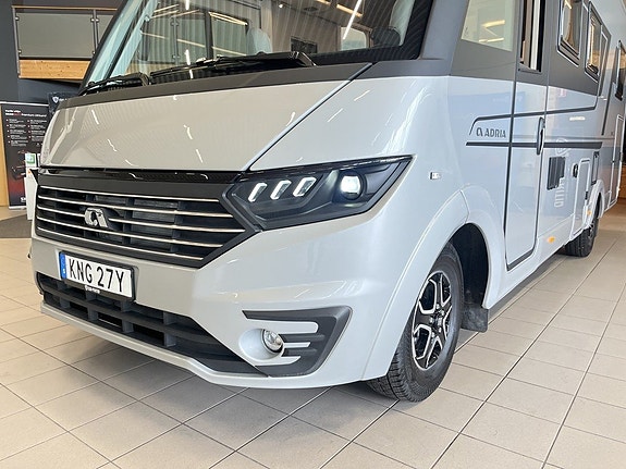 Adria SONIC SUPREME 700 DC (ALDE+Aut 180hk+LÅGMIL+Solcell+Inv+Litium) 2 of 26