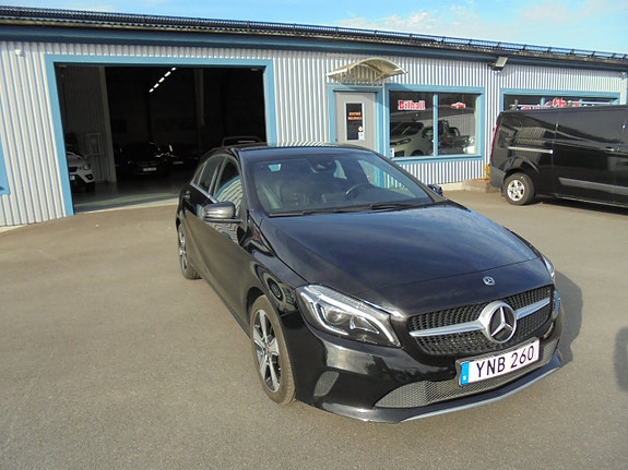 Mercedes-Benz A180