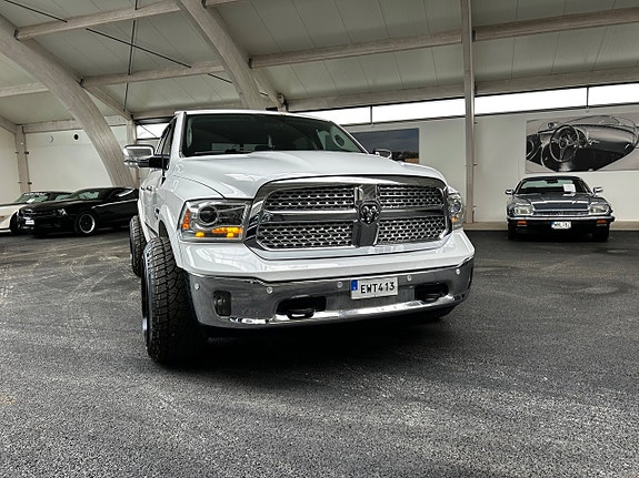 RAM Dodge 2 of 5