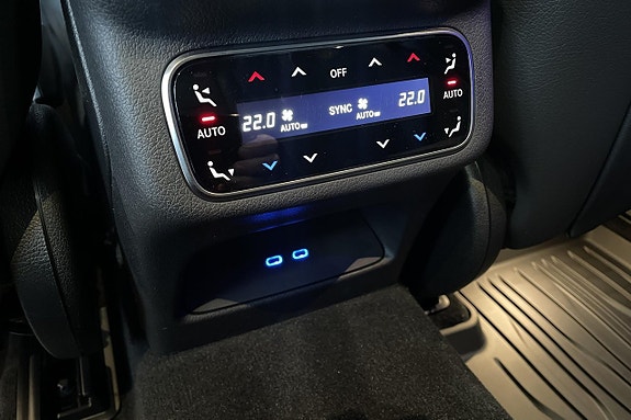 Mercedes-Benz GLC300 de 18 of 24