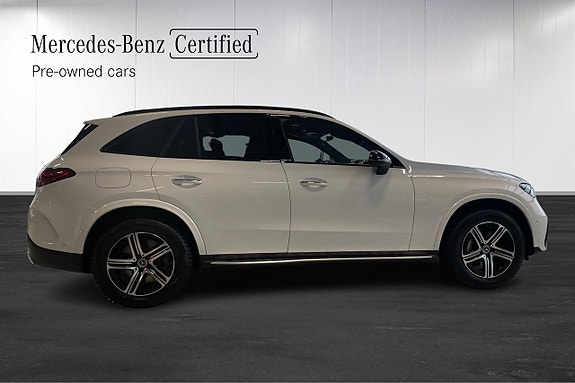 Mercedes-Benz GLC300 de 4 of 5