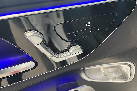 Mercedes-Benz GLC300 de 13 of 24