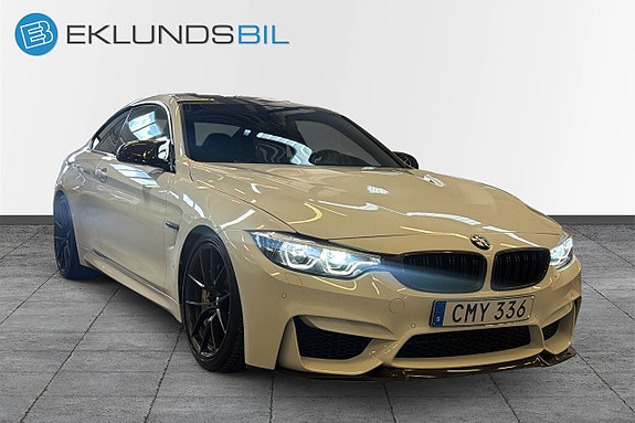BMW M4 3 of 5