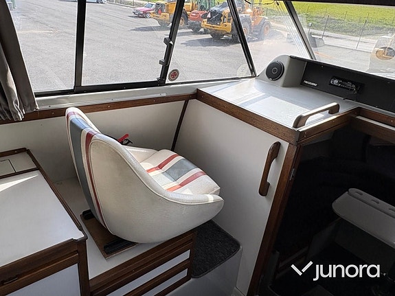 Båt med trailer - Tresfjord, 33 Cabin Cruiser 26 of 30