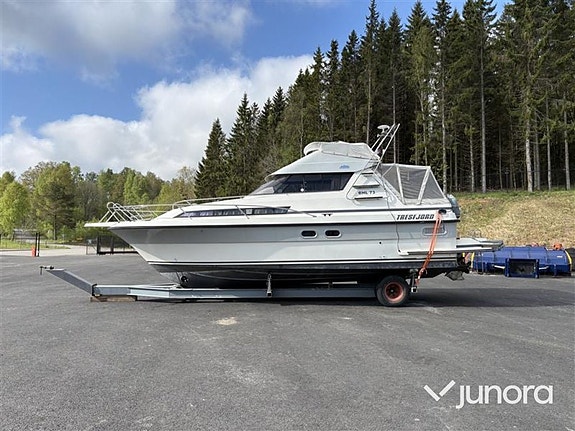 Båt med trailer - Tresfjord, 33 Cabin Cruiser 2 of 30