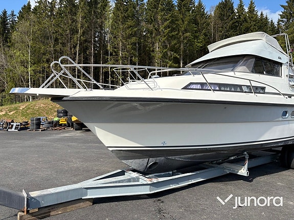 Båt med trailer - Tresfjord, 33 Cabin Cruiser 12 of 30
