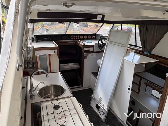 Båt med trailer - Tresfjord, 33 Cabin Cruiser 23 of 30