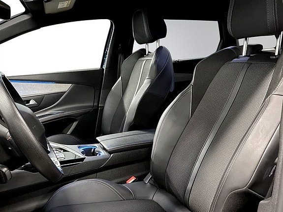 Peugeot 5008 4 of 5