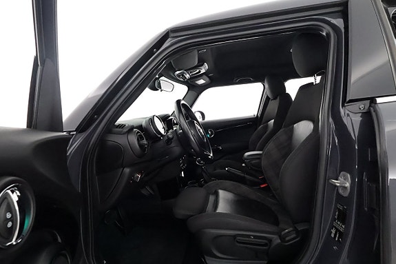 MINI Cooper S 10 of 23