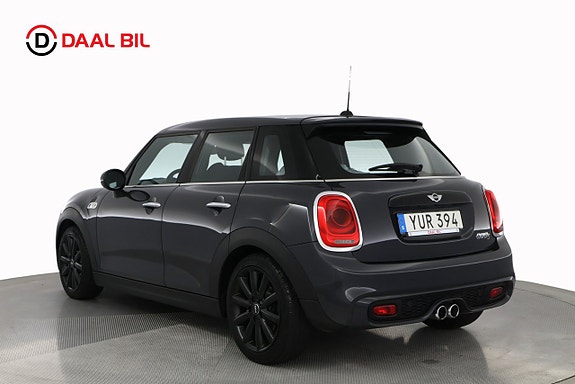 MINI Cooper S 8 of 23