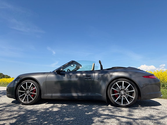 Porsche 911 8 of 17