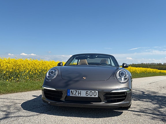 Porsche 911 2 of 5