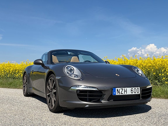 Porsche 911 3 of 5
