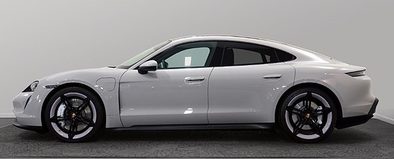 Porsche Taycan 2 of 6