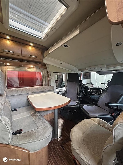 Carthago CHIC C-LINE I 4,2 / Solcell / Backkamera / Stort garage / 4 of 5