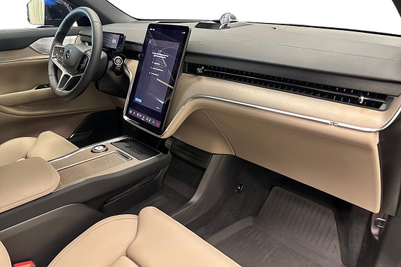 Volvo EX90 10 of 23