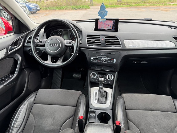 Audi Q3 15 of 17
